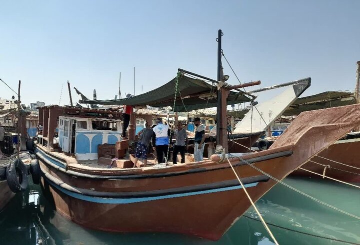 Monitoring of Docks and Fishing Vessels in Bushehr Ahead of Shrimp Fishing Season